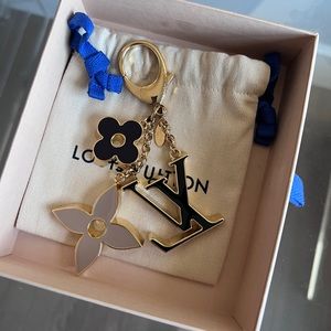 Louis vuitton bag charm/key ring
